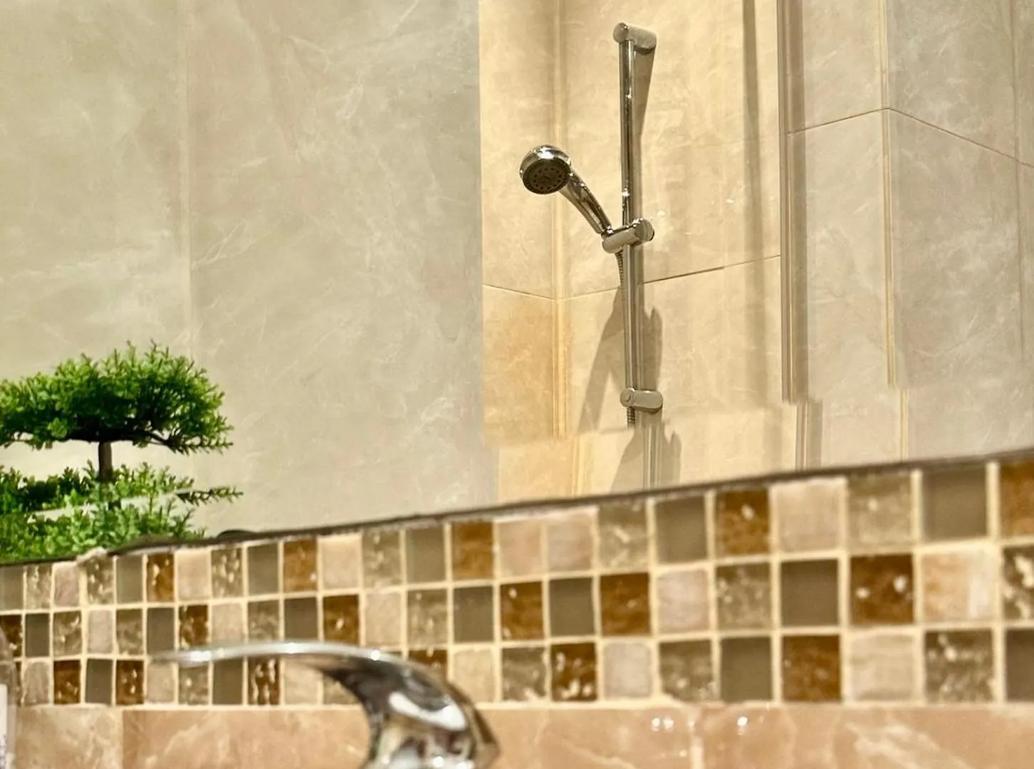 Luxury Arrwadah Apartment - Jeddah 0*,